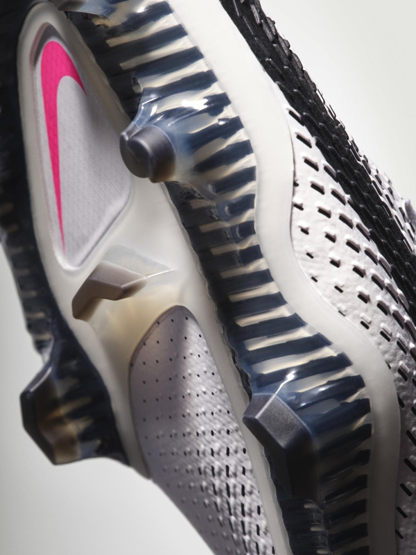 NIKEが新スパイク『ファントムGT』を発表！史上最もデータを駆使したモデル｜写真7