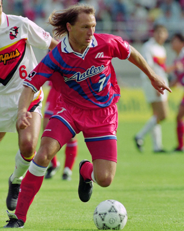 全部ミズノ製！1993年、Jリーグ「オリジナル10」ユニフォーム10選｜写真17