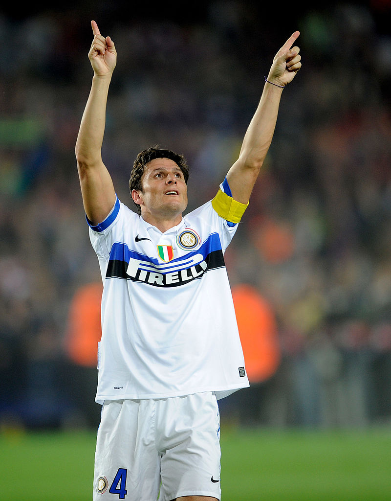 イタリア人ゼロ！グアルディオラ監督の最強バルセロナを撃破した「インテルの伝説11名」｜写真5