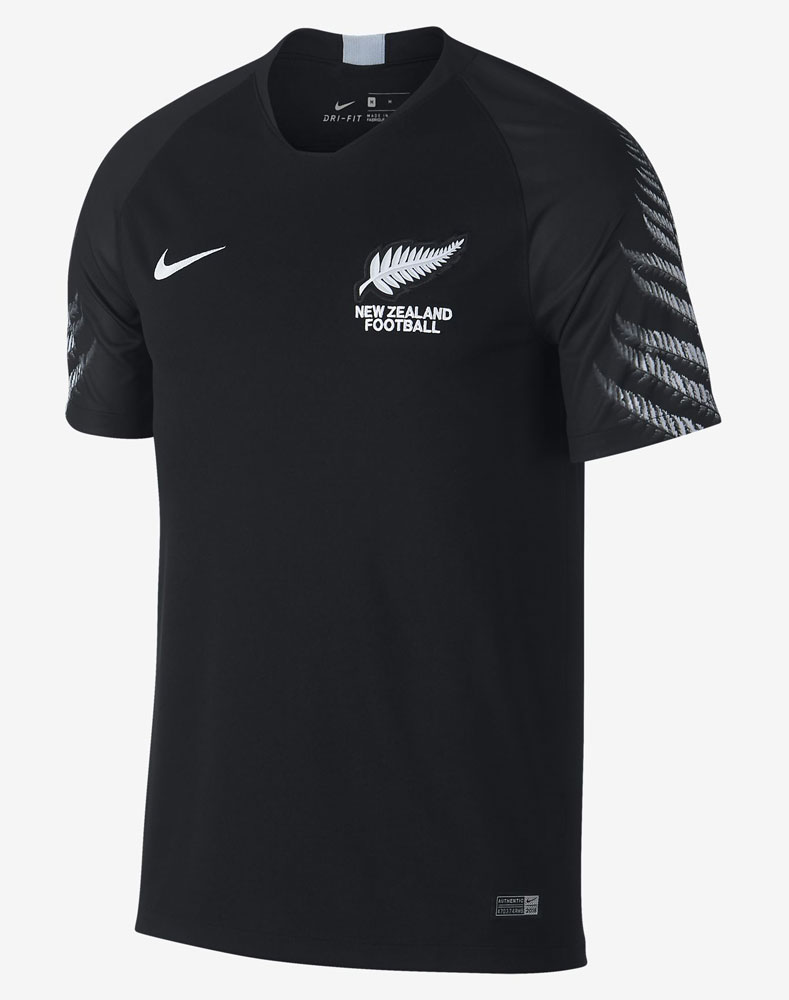 美しくも威圧的な「漆黒のユニフォーム」を着た5つの代表チーム｜写真9