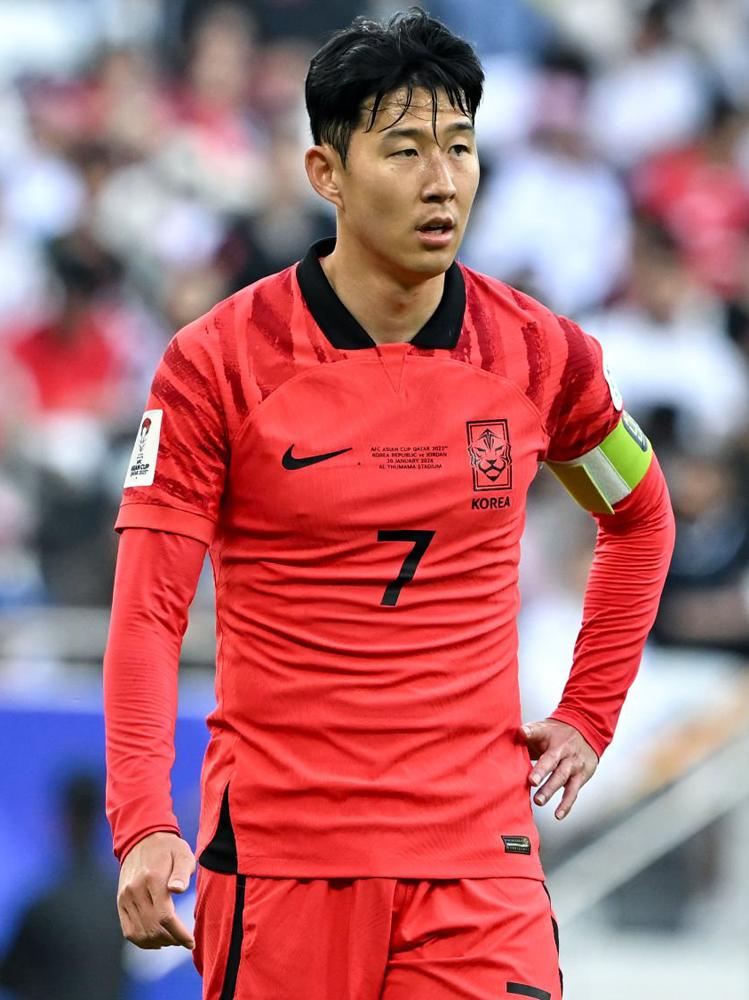 アジアカップの16強が決定！全16チームの「ユニフォームと色」はこうなった｜写真12