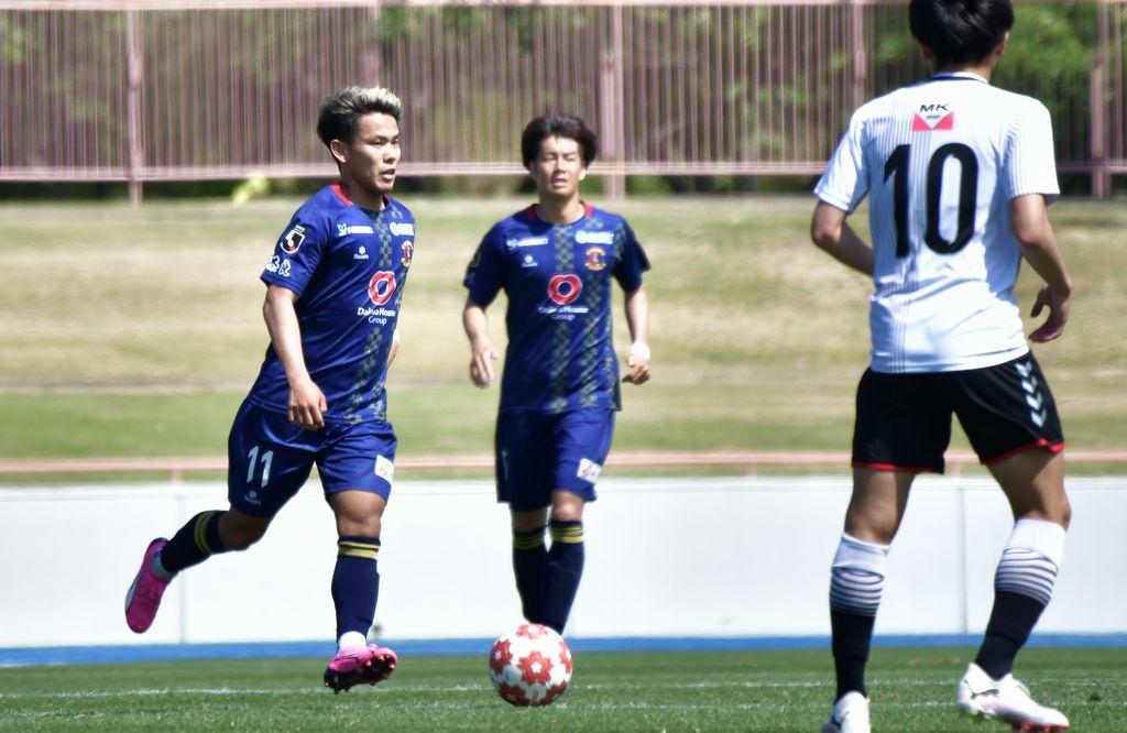 鹿島アントラーズとの「鹿ダービー」実現！奈良クラブのフリアン監督が“ポポヴィッチ監督とは友人”と告白｜写真5