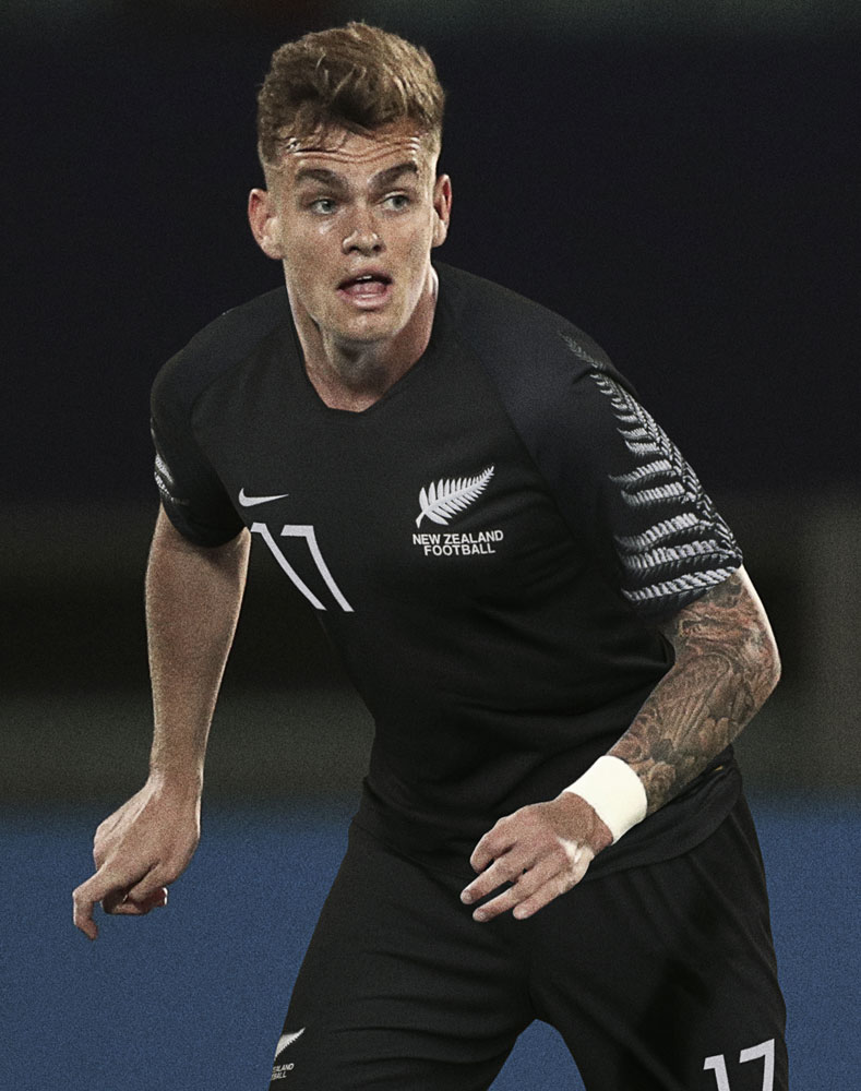 美しくも威圧的な「漆黒のユニフォーム」を着た5つの代表チーム｜写真10