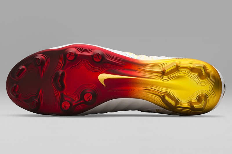 セルヒオ・ラモスのシグニチャースパイクがNIKEから登場！クラシコで着用？｜写真7