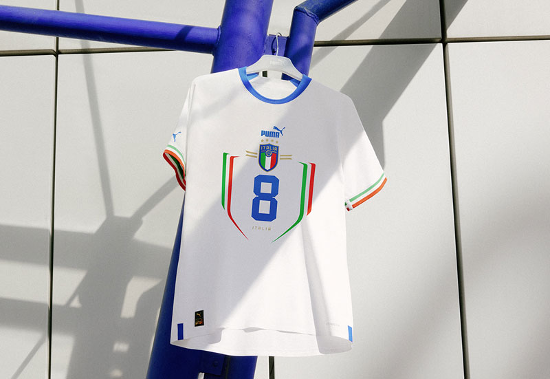 イタリア代表、「PUMA最後」となる2022新アウェイユニフォームを発表！｜写真7