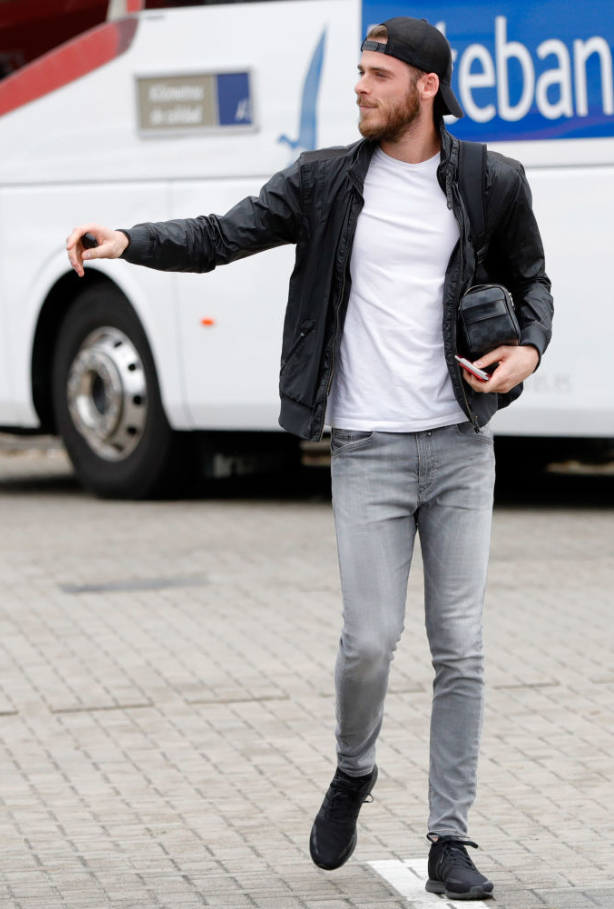 イニエスタもいるぞ！スペイン代表選手たちの「私服ファッション」を見る｜写真9