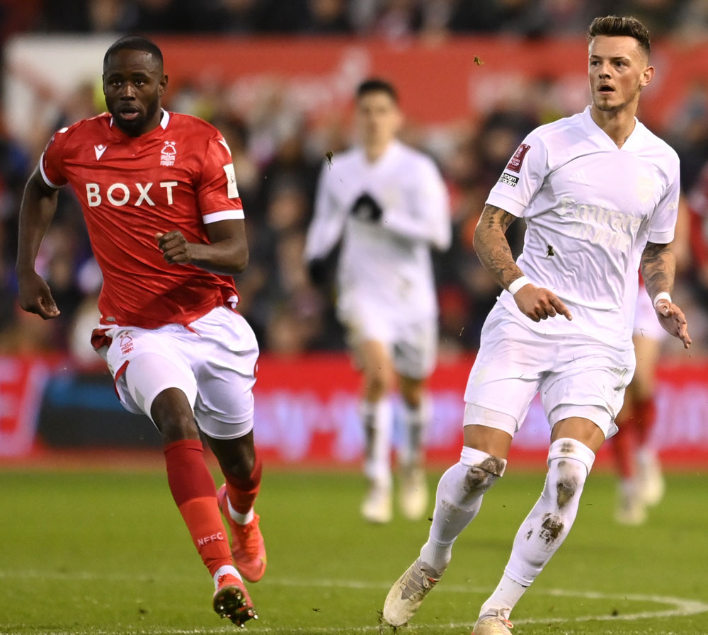 アーセナルが「真っ白なユニフォーム」をリヴァプール戦で着用　異例デザインの理由とは｜写真5