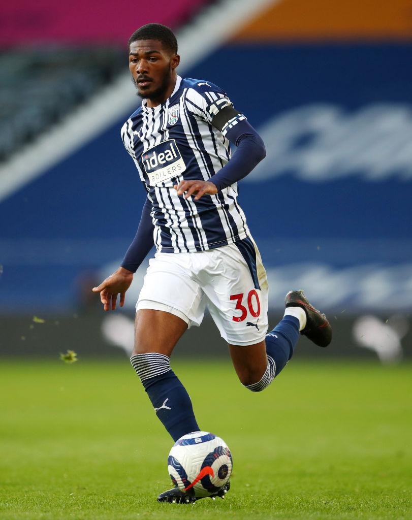 突き進め！ウイイレ2021「ドリブル最強の右サイドバック」TOP10｜写真5