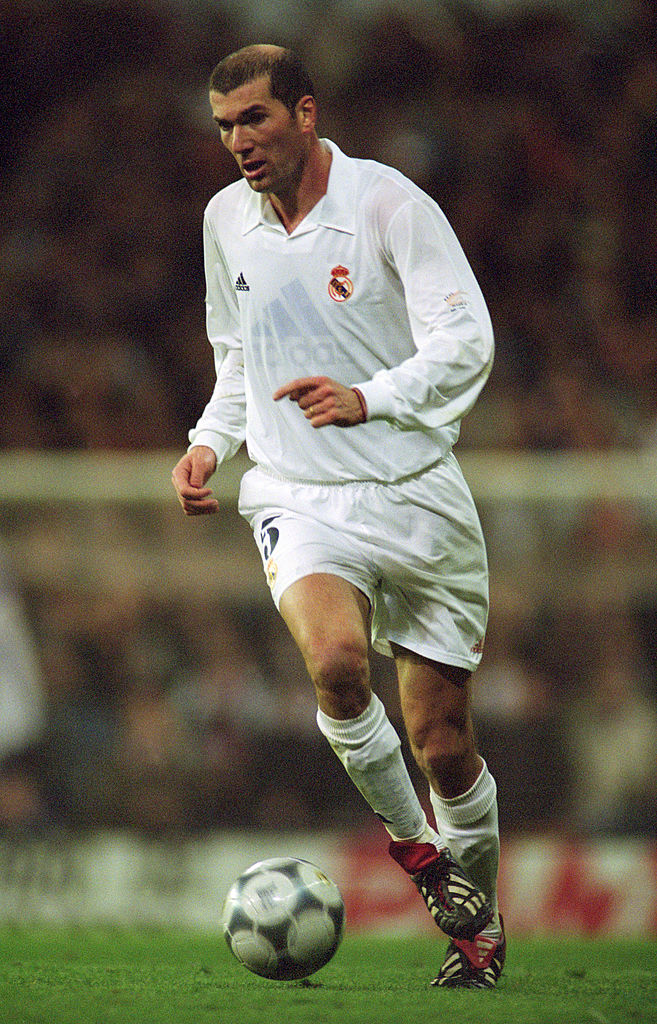 1990年代以降で選ぶ「最強のセンターMF」5名｜写真5