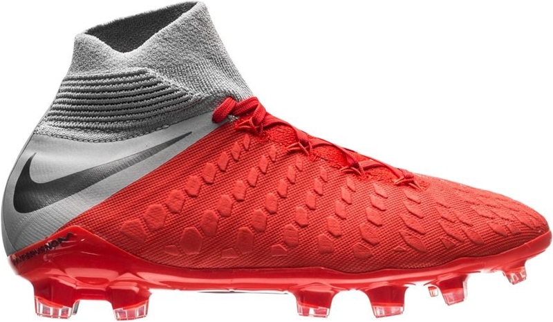 日本代表選手の着用スパイクまとめ（2018年10月）｜写真25