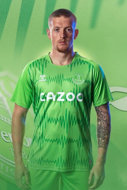 エヴァートン、2020-21新ユニフォーム発表！「hummelがNEWサプライヤー」｜写真4