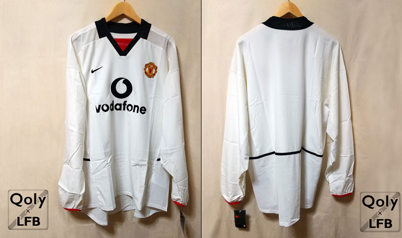 懐かしの白ユニ！マンチェスター・U、「初のNIKE」02-03アウェイユニフォーム｜写真5