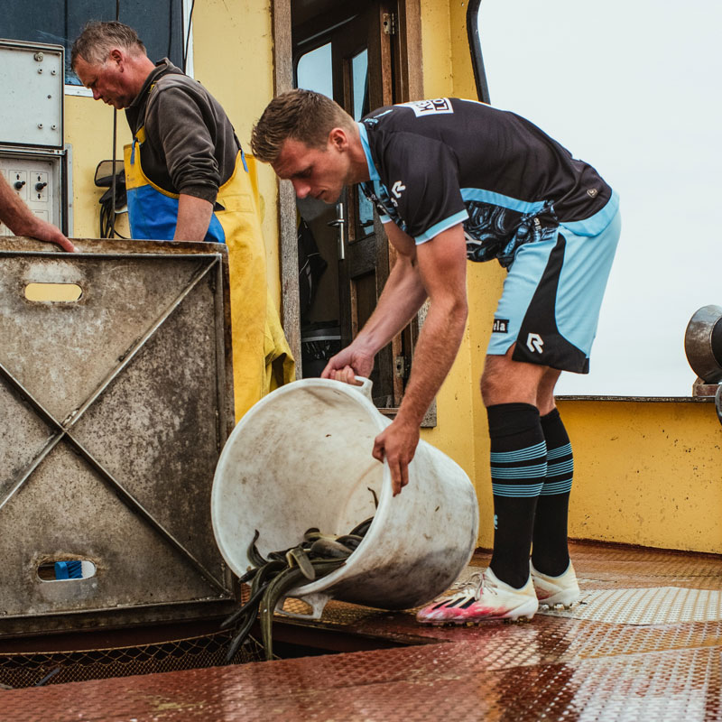 なんとウナギ！フォレンダムの23-24新ユニ、「鰻デザイン」が生々しすぎると話題に｜写真5
