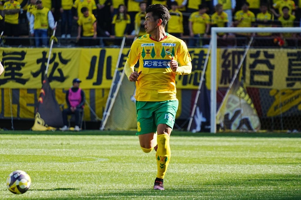 DF河野貴志が「お前らしくない」と言われたJ2ジェフユナイテッド千葉での日々、古巣戦で決意した「あの二人」からのスタメン奪取｜写真3