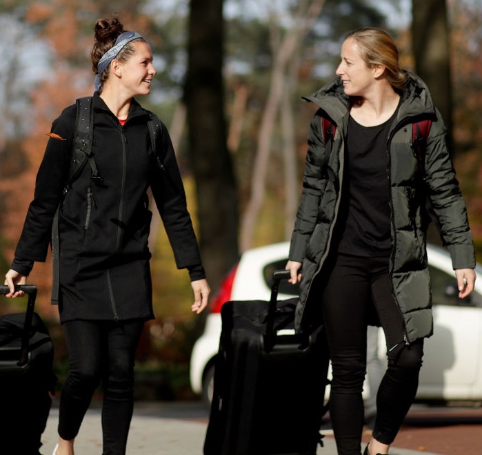 海外の女子サッカー選手ってどんな私服なの？オランダはこんな感じ｜写真8