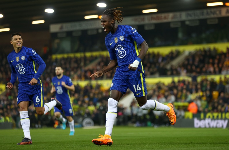 佐々木朗希と同じデカさ！身長190cmの怪物系サッカー選手たち｜写真5