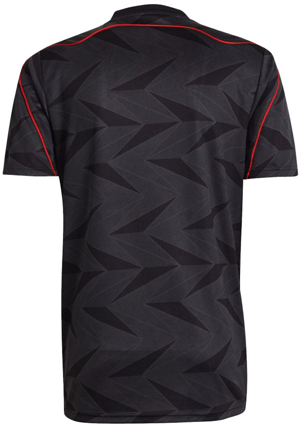 アーセナル×424の衝撃！「サッカーとストリート」のコラボアイテムが登場｜写真10