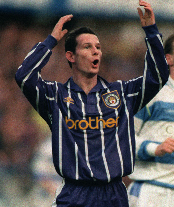 マンチェスター・シティ、人気の「brother」レトロジャージ！昔のユニも見る｜写真4