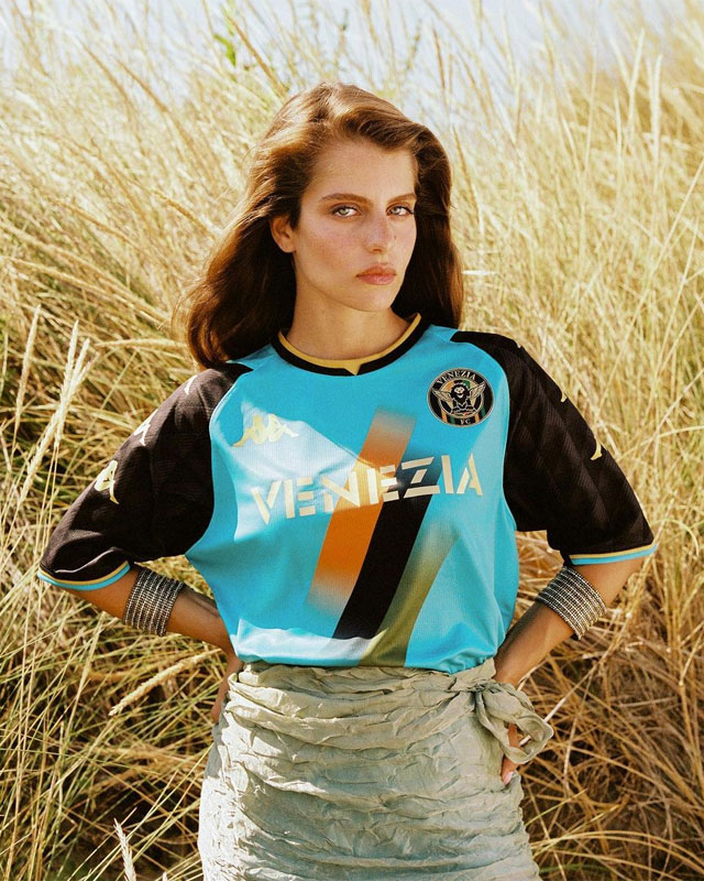 ヴェネツィア、21-22新サードユニフォーム発表！おしゃれな「アクアグリーン」｜写真3