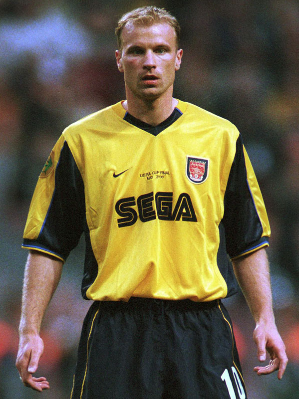 古着も大人気！胸に「日本企業ロゴ」を付けた90年代最高のユニフォーム5選｜写真7