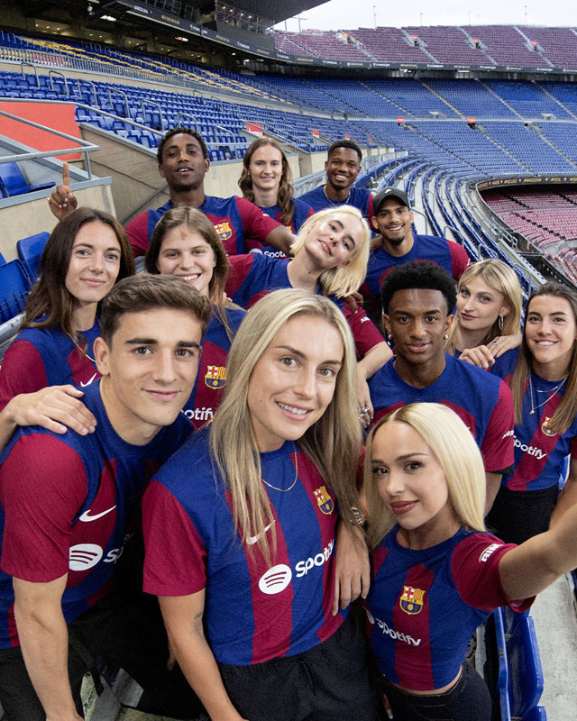 バルセロナが23-24新ユニを発表！“特別エンブレム”の裏にある「女子チームの知られざる物語」とは｜写真9