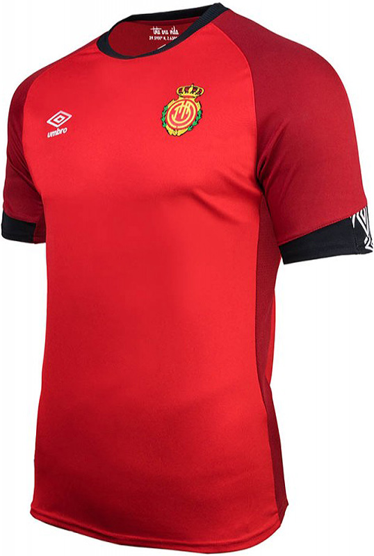 完全に独断と偏見！今季ラ・リーガ「最高にかっこいいユニフォーム」10選｜写真9