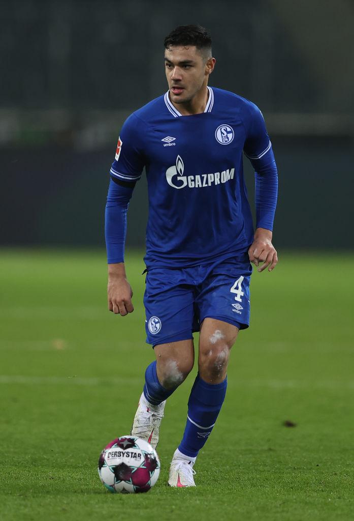 吉田麻也加入のシャルケ04、「2010年以降の最高DF」ベスト10｜写真8