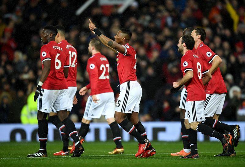 1位が圧倒的すぎる…営業利益が多いクラブ、TOP20｜写真20