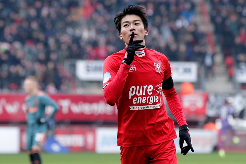 いつ呼ぶの？欧州でプレーする日本代表「未経験」の6名｜写真3