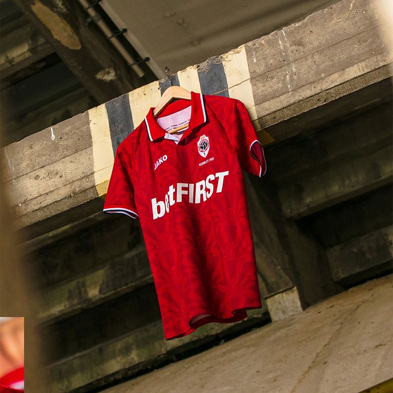 “伝説のパルマ戦”から30年！三好所属アントワープが「CWC決勝記念」限定ユニを発表｜写真7