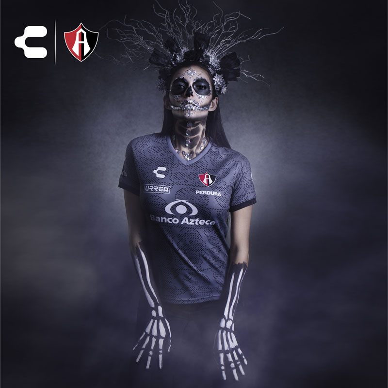 「怖美しい...」アトラス、奇祭“死者の日”の骸骨ユニフォーム！ビジュアルもすごい｜写真5