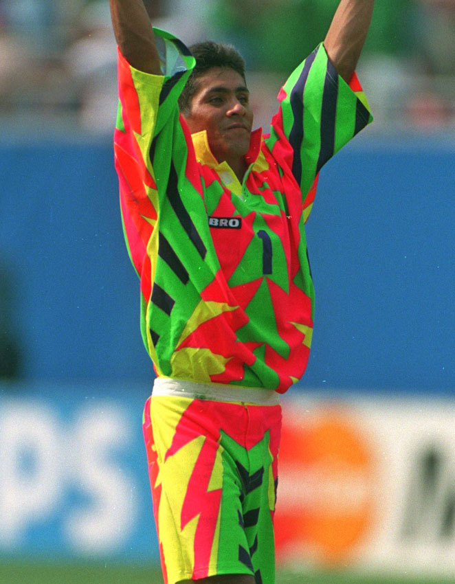クレイジー！メキシコ代表、伝説のGK「カンポスのド派手ユニフォーム」8選｜写真6