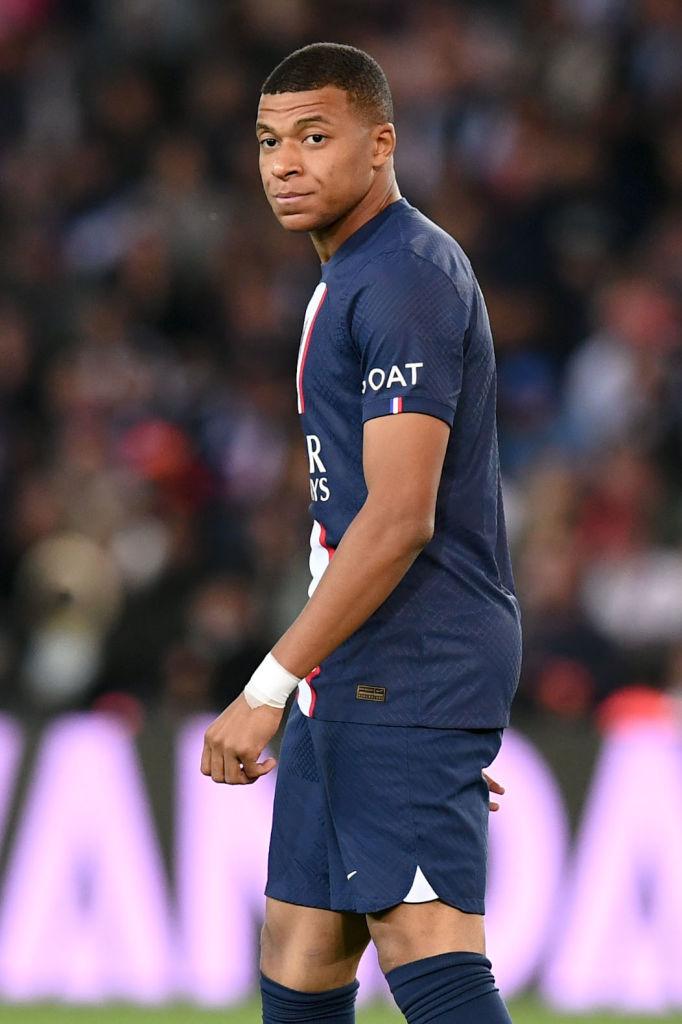 人気ゲーム「FIFAシリーズ」歴代カバーを飾ったスーパースターたち｜写真46