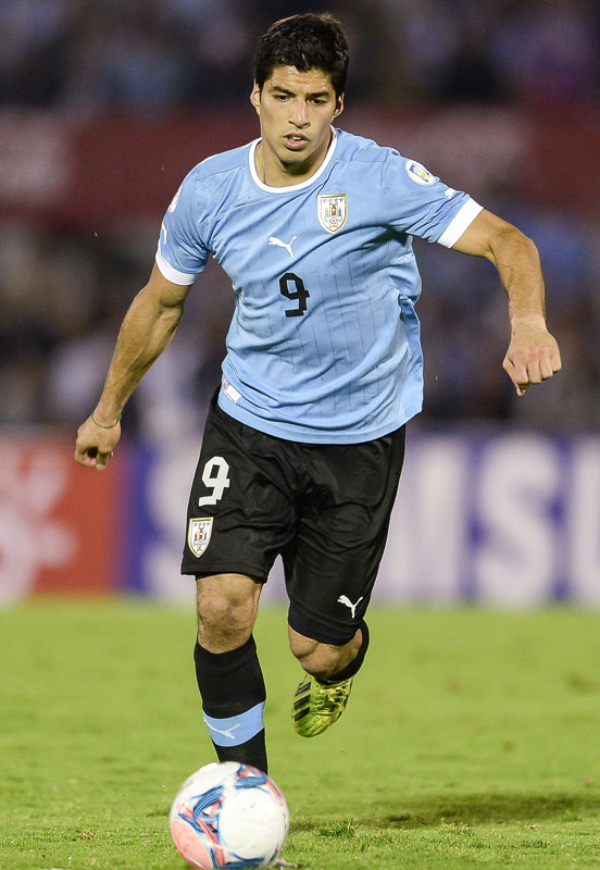 ウルグアイ代表、歴代「クールな7つのユニフォーム」はこれ！｜写真19