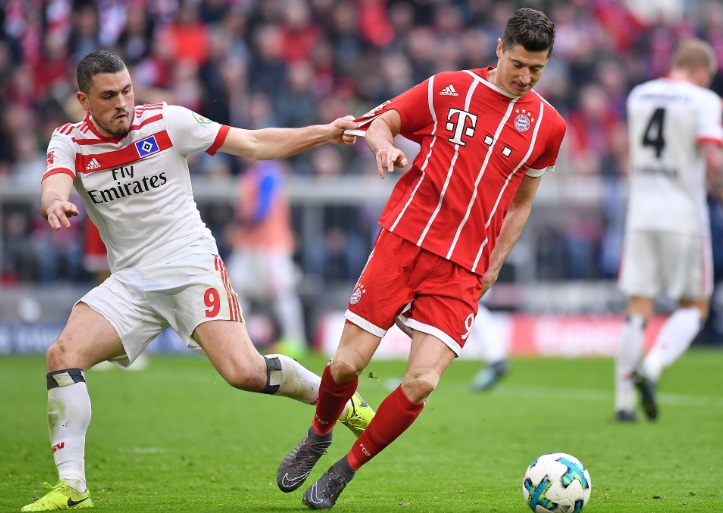 三笘薫だけじゃない！「奇妙な背番号9」を背負った9人の選手｜写真8