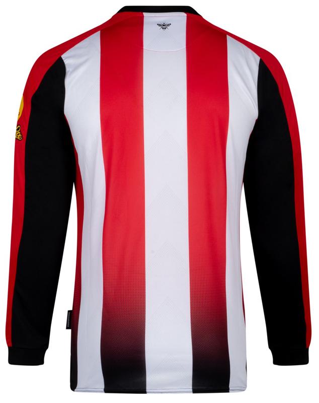 復活の兆し！？今季のプレミアリーグで「長袖ユニフォーム」を発売した7つのチーム｜写真10