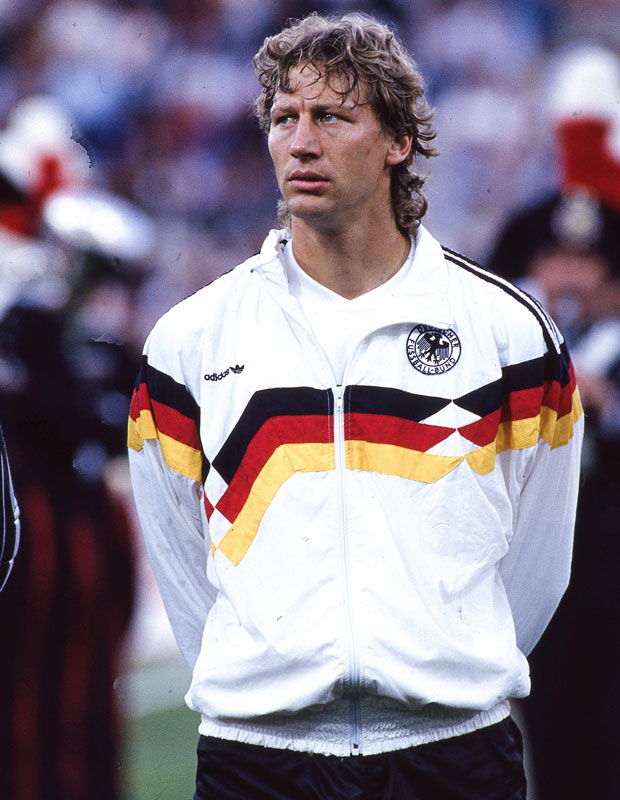 カタールW杯を前に見る、1990年イタリア大会「最高にかっこいいユニフォーム」10選｜写真11