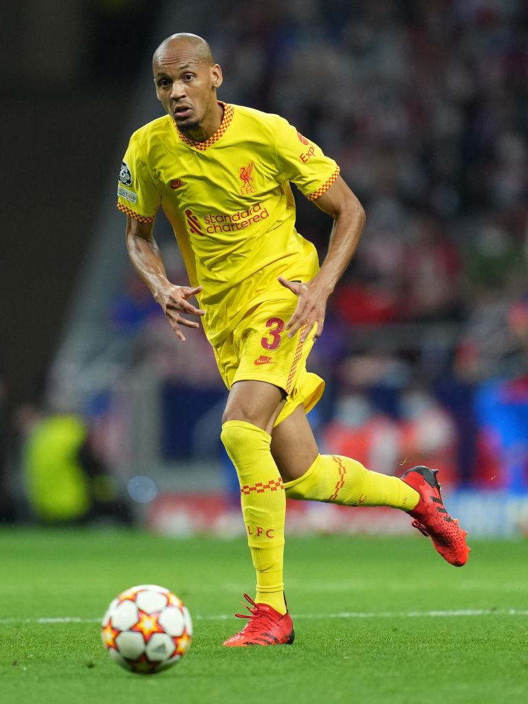 今世界で輝く「最高の守備的MF」TOP6｜写真4