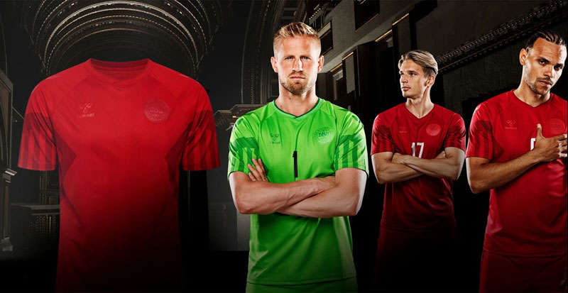 驚愕の“ステルス”仕様！デンマーク代表、カタールW杯に向けた新ユニフォームを発表｜写真11