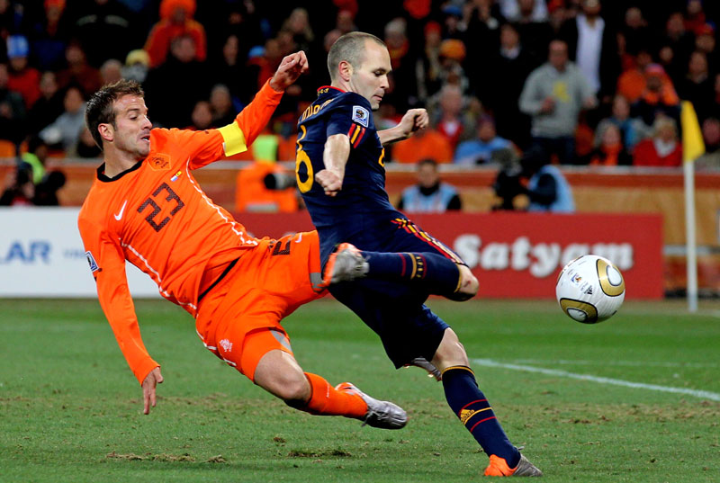 QUEEN人気再燃！あの「最強アンセム」が聞こえてきそうなユニフォーム｜写真8