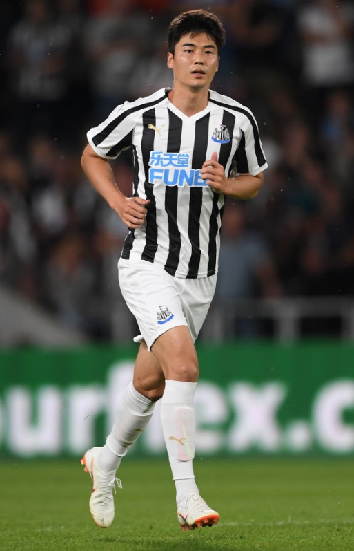 18-19プレミアリーグ！注目移籍選手たちの「新ユニフォーム姿」まとめ｜写真22