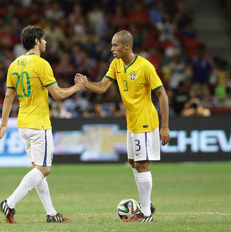 「8年前のブラジル代表」日本代表戦のスタメン11名。今はどうしているのか｜写真3