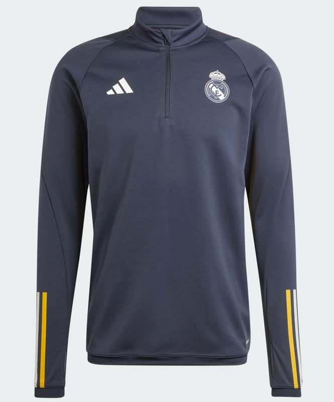 レアル・マドリー、最新の「adidasトレーニングウェア」が登場！大胆な“プレマッチ”は要チェック｜写真9