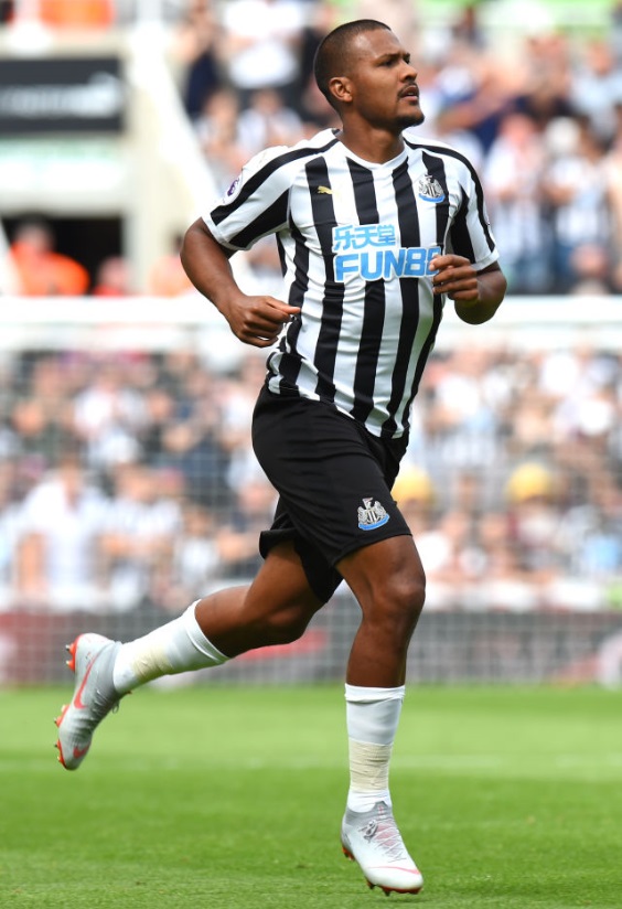 18-19プレミアリーグ！注目移籍選手たちの「新ユニフォーム姿」まとめ｜写真21