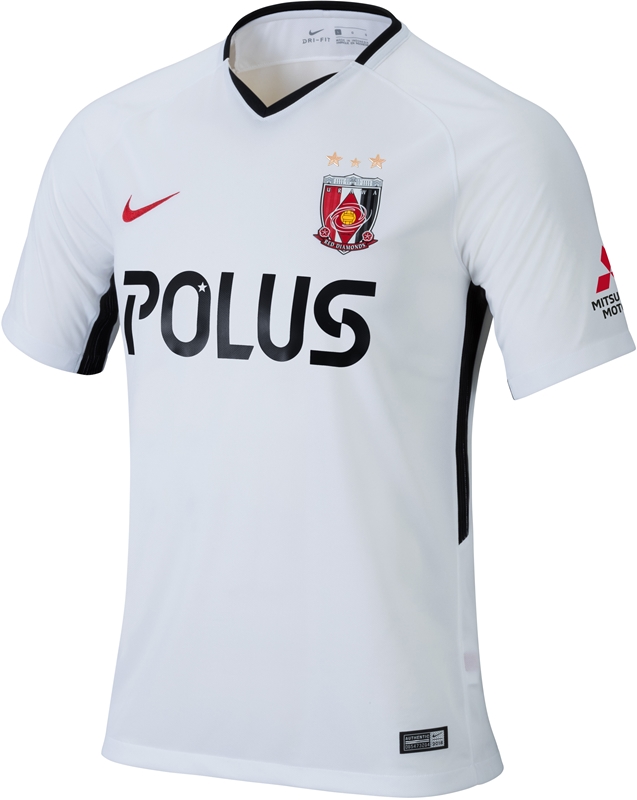 浦和レッズ、2018新ユニフォームを発表！今年は肩に「ダイヤモンド」｜写真9