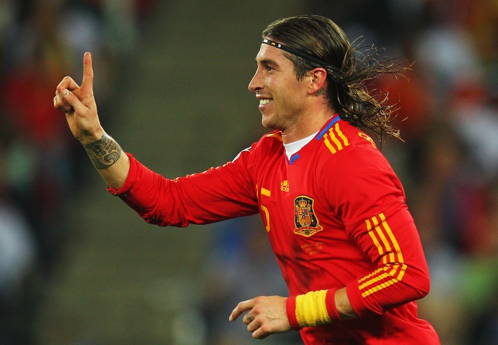 レアル100ゴールのセルヒオ・ラモス、歴代の「髪形＆ヒゲ」を比べる｜写真11