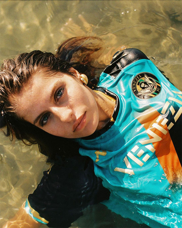 ヴェネツィア、21-22新サードユニフォーム発表！おしゃれな「アクアグリーン」｜写真4