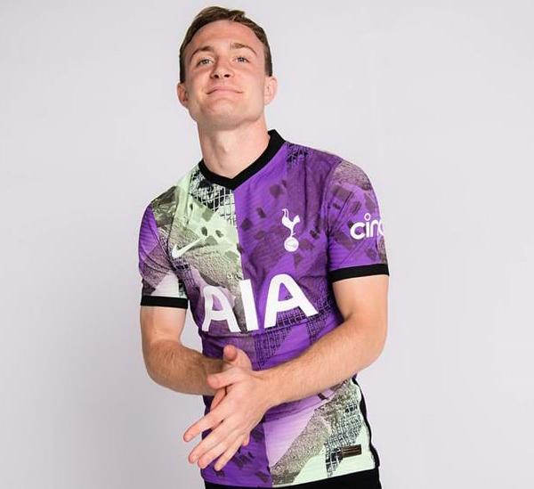 トッテナム、21-22新サードユニフォーム発表！「ロンドンの一地区」を大胆に描く｜写真6