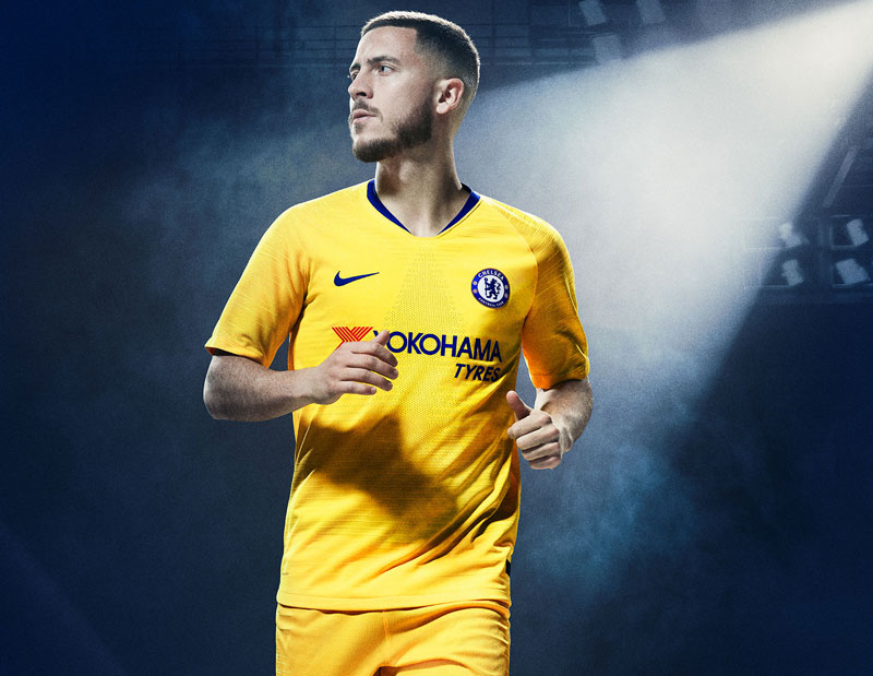 チェルシー、「優勝カラー」の2018-19アウェイユニフォームを発表！｜写真4