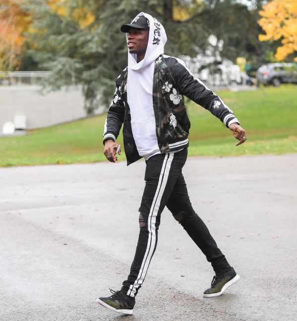 エムバペは赤！フランス代表、「冬の私服ファッション」はこんな感じ｜写真14